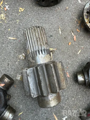 Булдозер Т 130 Задвижваща предавка 24-19-29 на задния страничен фрикцион на верижен T130 НОВ СССР