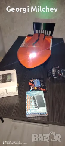 Лодка за захранка с GPS