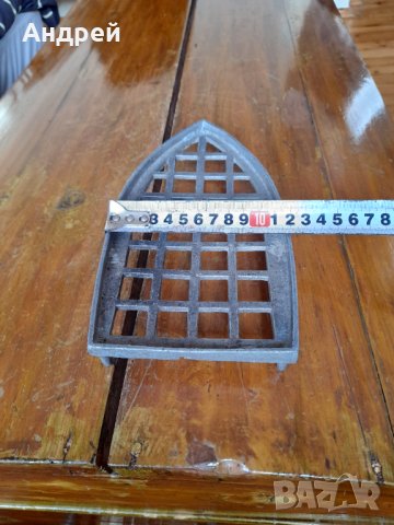 Стара поставка за ютия #8, снимка 5 - Други ценни предмети - 35322942