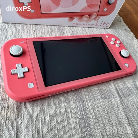 Nintendo Switch Lite с чип - 128GB и игри