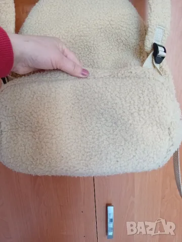 Пухена раница, снимка 11 - Раници - 49295335