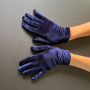 Къси дамски елегантни ръкавици от син плюш 8647, снимка 5