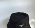 шапка идиотка prada, снимка 3