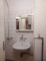 Собственик продава гарсионера в саниран блок. След освежителен ремонт., снимка 7