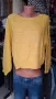 Пухкав и мекичък пуловер в жълт цвят, снимка 1