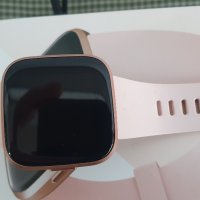 Смарт часовник Fitbit Versa 2,Розов,(включени S и L ленти)сърдечен ритъм, музика, вградена Alexa, пр, снимка 9 - Смарт гривни - 40420172