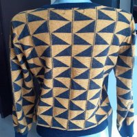 Дамски Пуловер, снимка 2 - Блузи с дълъг ръкав и пуловери - 30372032