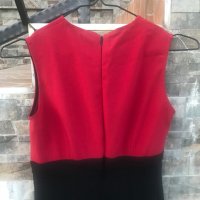 Страхотна рокля по тялото в червено и черно XS размер, снимка 3 - Рокли - 37442846