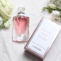 Lancome La Vie Est Belle Florale EDT 50ml дамски парфюм тоалетна вода, снимка 5 - Дамски парфюми - 29615513