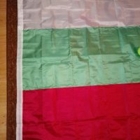 Големи Български знаме с размери 120 Х 180 см. и 150 Х 240 см. с капси, снимка 3 - Фен артикули - 29111736