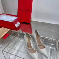 Valentino (реплика) 61, снимка 3 - Дамски обувки на ток - 44518377
