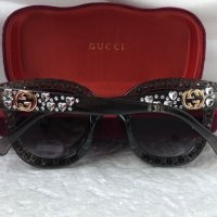 Gucci дамски слънчеви очила с камъни тип котка, снимка 13 - Слънчеви и диоптрични очила - 31091382