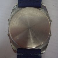 Стар електронен часовник''Хонда'', снимка 2 - Мъжки - 44270968