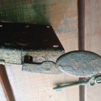 Стара брава с 3 ключа, снимка 6 - Антикварни и старинни предмети - 38053380