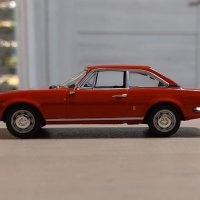 Peugeot 504 Coupe 1976 - мащаб 1:43 на Minichamps моделът е нов в PVC дисплей-кейс, снимка 2 - Колекции - 42855594