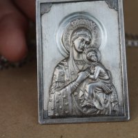 Сребърен медальон Богородица с младенеца, снимка 3 - Колиета, медальони, синджири - 37961104