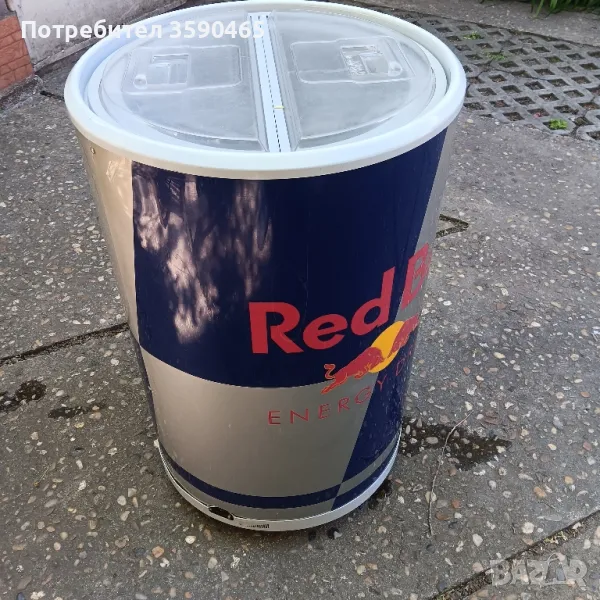 Хладилна витрина Red Bull, снимка 1