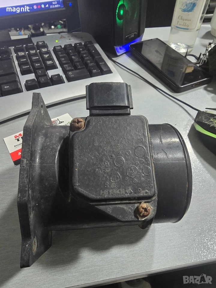 Дебитомер за Nissan Terrano Hitachi 226802J200 AFH7014, снимка 1