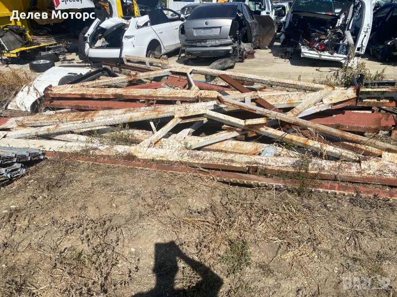 Продавам конструкция от метално хале, 1.20 лв на кг., снимка 1