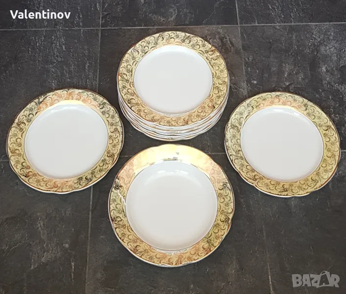 Старинен комплект от 13 фаянсови чинии- Sarreguemines- Франция, снимка 1