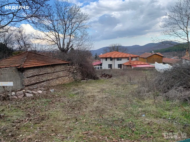 парцел 620 м.кв., снимка 1