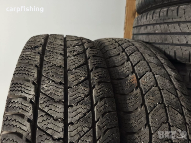 2 броя зимни гуми за бус SEMPERIT VAN GRIP-3 215/65 R16
