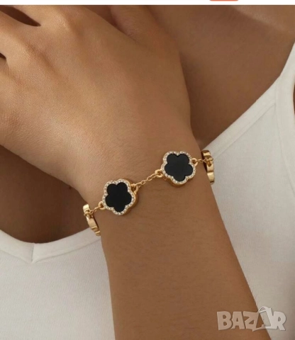 Гривна с детелини