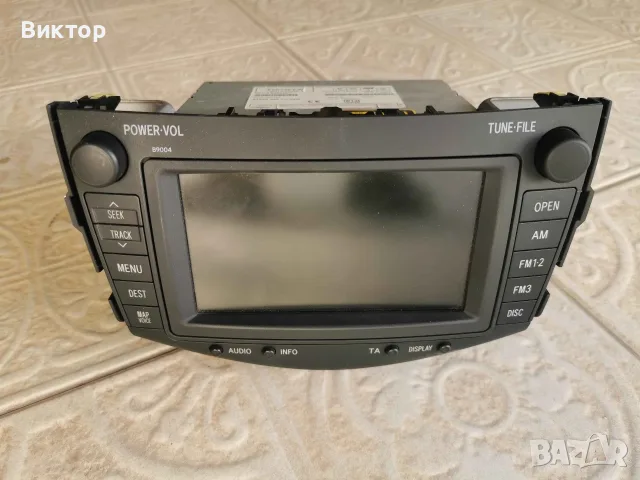 B9004 навигация за Toyota rav4