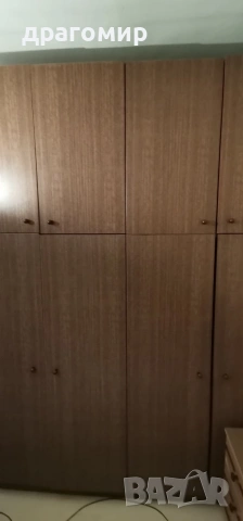четирикрилен гардероб с надстройка