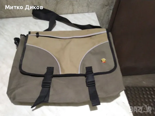 Чанта Български футболен съюз със значка нова за през рамо39х31см нова