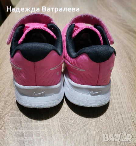 Детски маратонки Nike , снимка 2 - Детски маратонки - 52956811