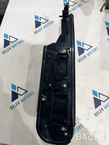 32260253 Cup holder, поставка за чаши от Volvo XC60 2 B5 Mild-Hybrid AWD 2.0 дизел, двигател D420T2,, снимка 2 - Части - 54004097