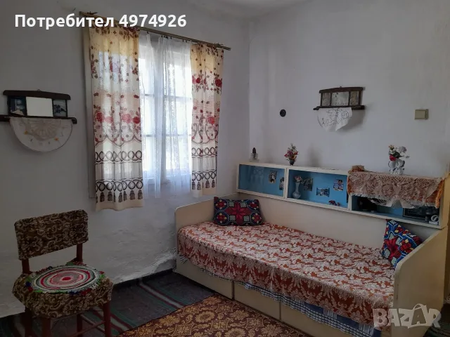 Продавам къща в село Бръшляница , снимка 10 - Къщи - 56443404