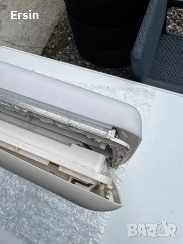 Люк с Вентилатор Thule Omnivent 12V С монтажен размер : 40/40 , снимка 8 - Къмпинг мебели - 54197083