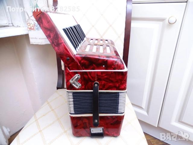 Акордеон Велтмайстер 12 баса, снимка 7 - Акордеони - 52454178