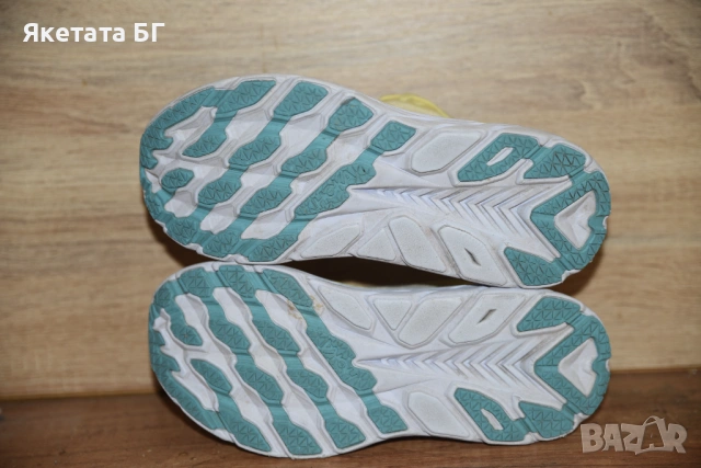 HOKA оригинални, размер 36. 2/3, снимка 5 - Маратонки - 53917082