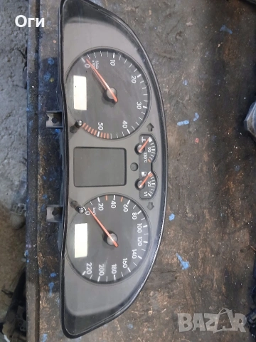 Километражно табло за Фолксваген Пасат В5 3B1 919 880 C