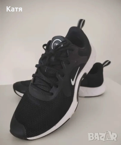 Дамски маратонки Найк, снимка 2 - Маратонки - 53931732