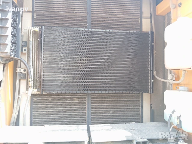 Компресори за автоклиматици на земеделски и строителни машини, снимка 18 - Части - 18477043