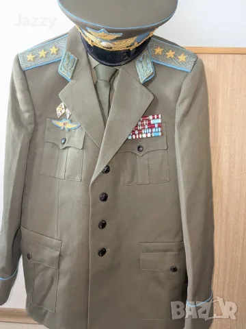 Униформи на генерал на БНА, снимка 5 - Антикварни и старинни предмети - 56197424