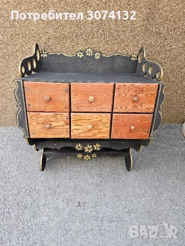 Ръчно рисуван шкаф за стена в ретро стил, снимка 2 - Шкафове - 37178743