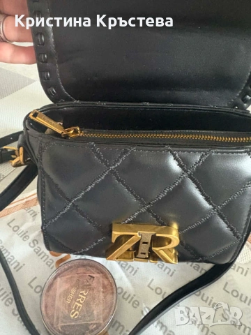 Кожена черна дамска чанта, снимка 3 - Чанти - 53974720