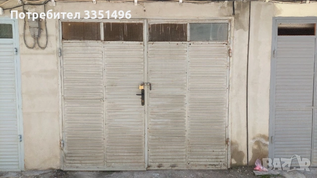 ПРОДАВАМ МАСИВНИ ЖЕЛЕЗНИ ГАРАЖНИ ВРАТИ В МНОГО ДОБРО СЪСТОЯНИЕ
