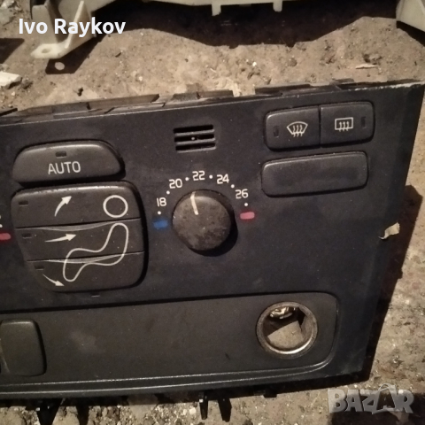 Панел климатроник за Volvo V70 2002, снимка 3 - Части - 44535619