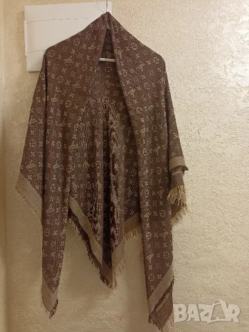 Дамски шал Louis Vuitton