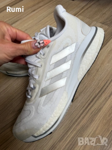Оригинални маратонки Adidas SUPERNOVA +  ! 40,5 н, снимка 2 - Футбол - 53660296