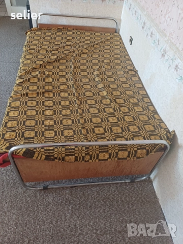 Продавам спалня,гардероб и русенско легло за 50лв общо.Идвате и си ги взимате от място.За повече инф, снимка 3 - Спални и легла - 52411518