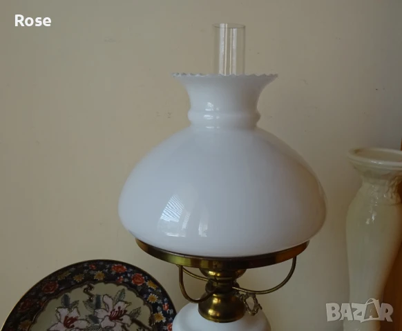 Голяма настолна лампа  в стил Рустик, метал, стъкло и порцеланова част., снимка 7 - Настолни лампи - 51184033