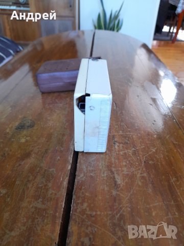 Старо радио,радиоприемник Golden Gyonne, снимка 4 - Антикварни и старинни предмети - 37249394