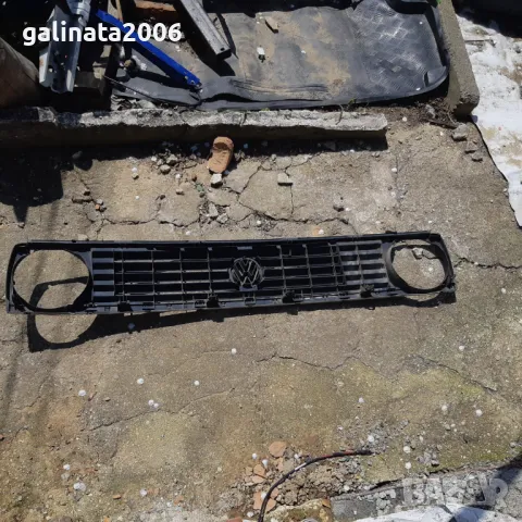 Предна решетка с емблема от голф 2, снимка 2 - Аксесоари и консумативи - 49845131
